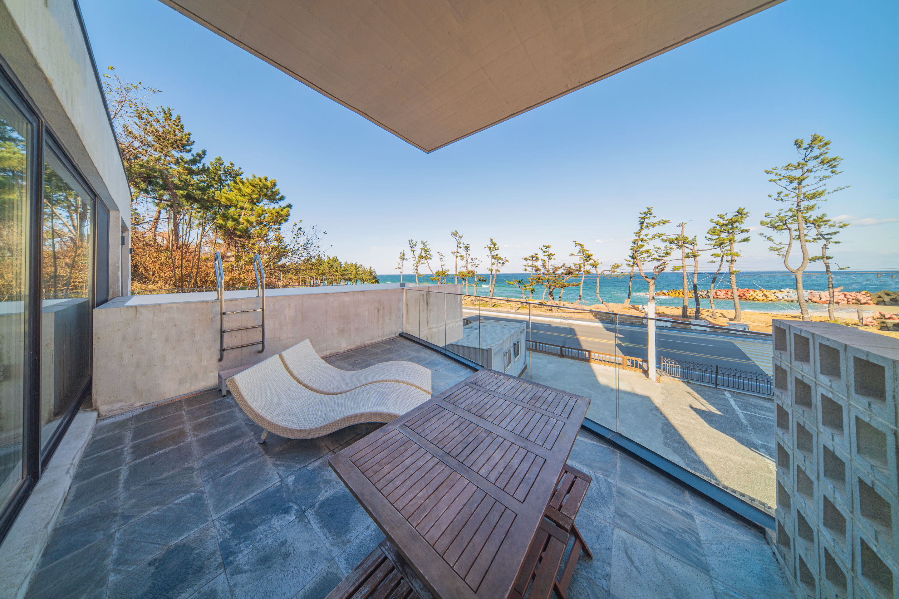 레드콩 미디엄 2606의 1F 가든 스위트