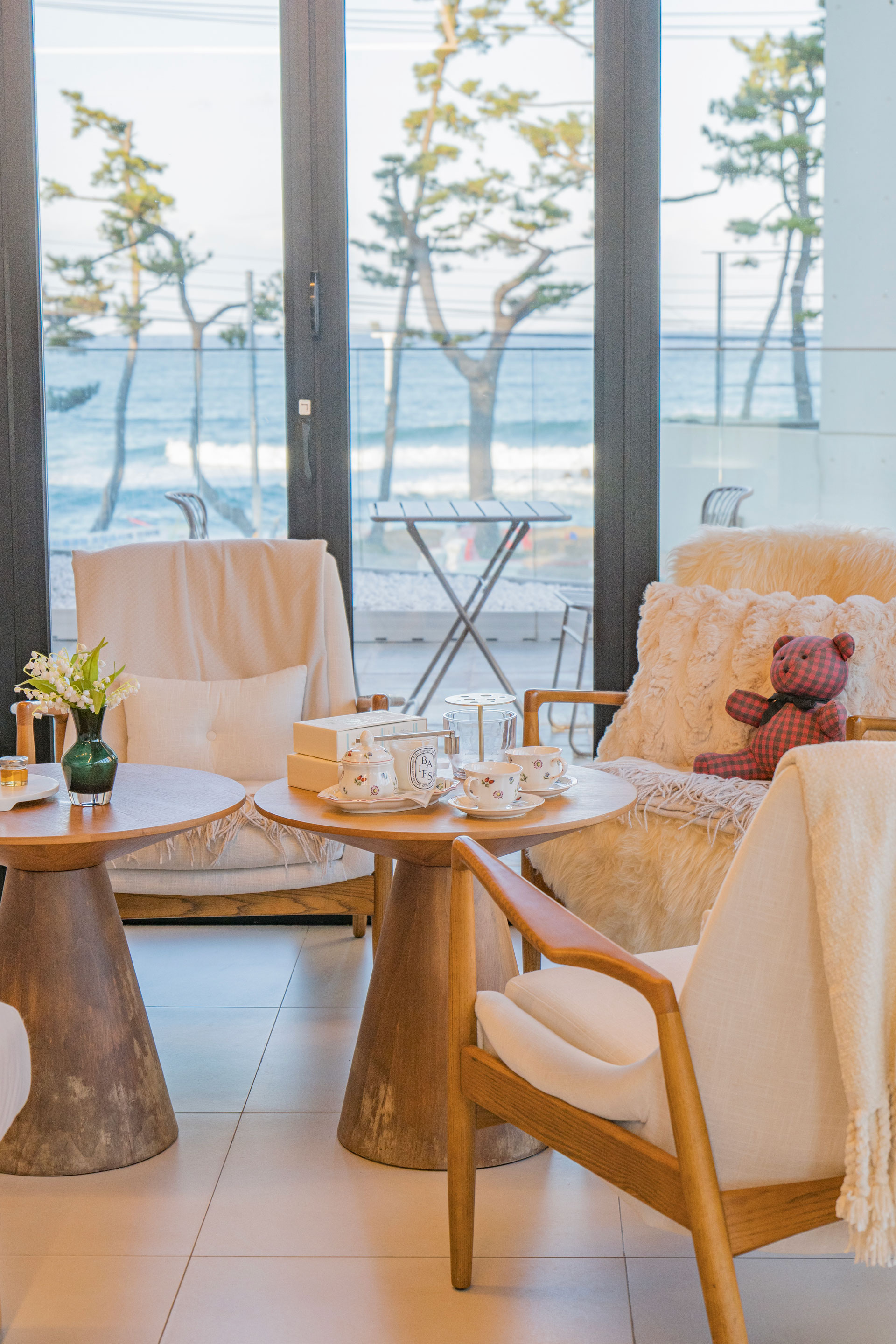 레드콩 미디엄 2606의 카페