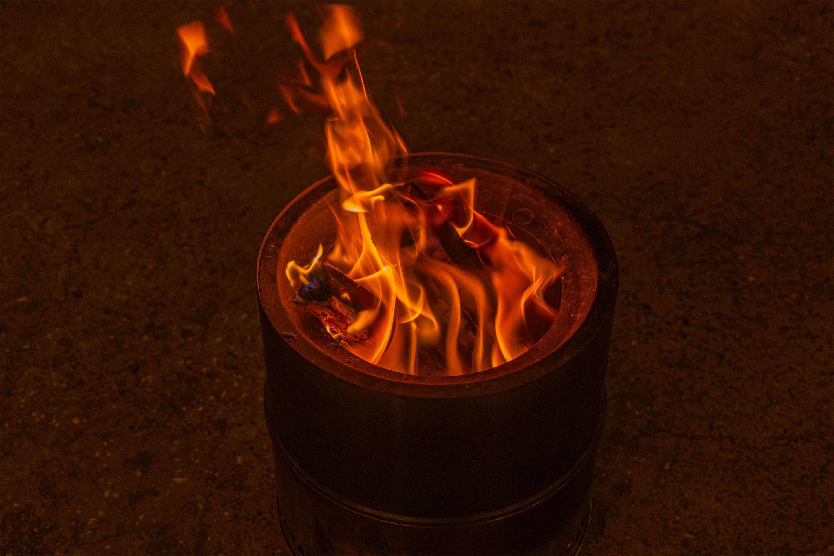 레드콩 미디엄의 캠프파이어